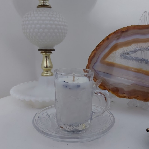 Set of 2 candles in tea cups - Picture 2 of 9